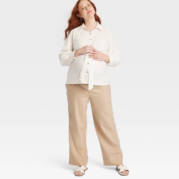 Smocked Waist Wide Leg Maternity Pants
Isabel Maternity by Ingrid & Isabel taupe - Picture 3 of 3